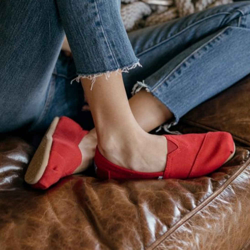 NEW Tom's Red Canvas Women's Classic Slip On Shoe